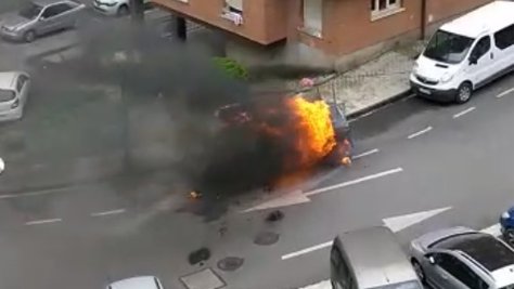 Lezoko “Serbitzu” garbiketa enpresaren furgoneta batek su hartu du