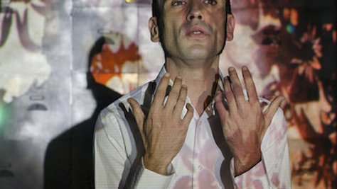 “Amor oscuro. Sonetos” antzezlana ikusgai Gezalan