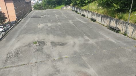 Se van a reformar las cubiertas de los garajes de la calle Tomás Garbizu