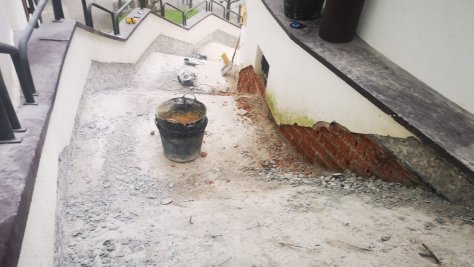 EN MARCHA LAS OBRAS DE LAS ESCALERAS DE LA ESCUELA DE MÚSICA