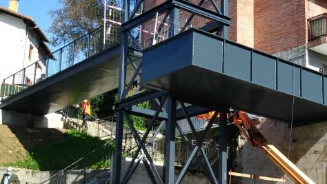 El ascensor de Ijurko en construcción